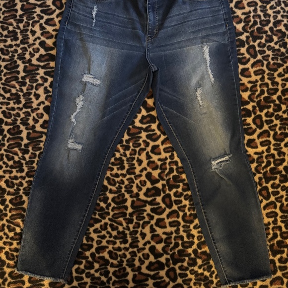 Jennifer Lopez Skinny Jean, Size 16 - Picture 2 of 4